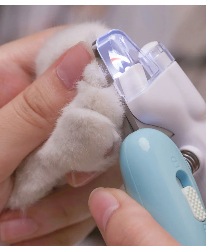 GlowTrim™ – Safe Electric Pet Nail Clippers with LED Light