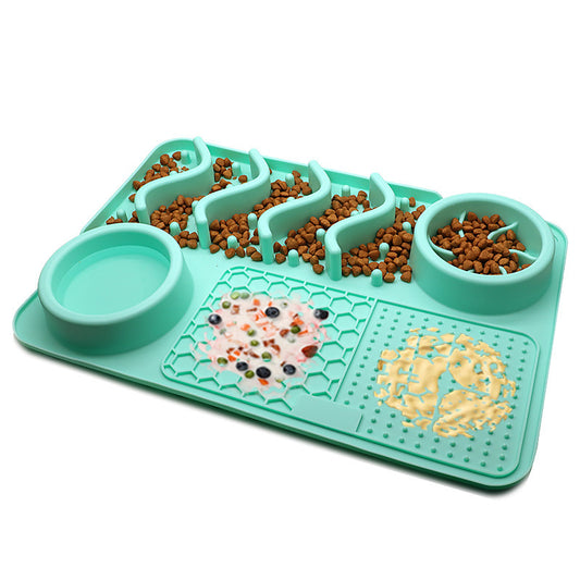 LickiMate™ – Non-Slip Slow Feeder Mat for Dogs
