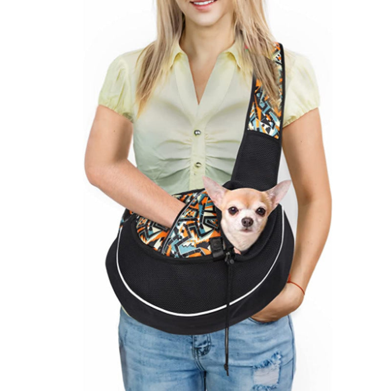 PawTote™ – Stylish Crossbody Carrier for Cats & Small Dogs