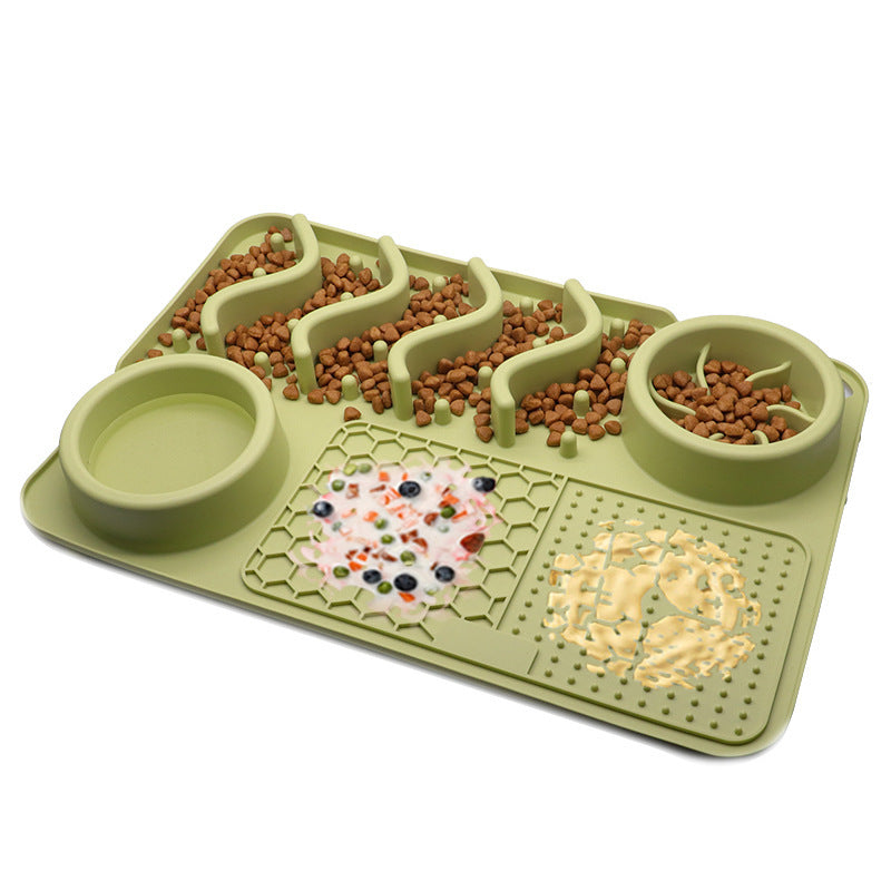 LickiMate™ – Non-Slip Slow Feeder Mat for Dogs